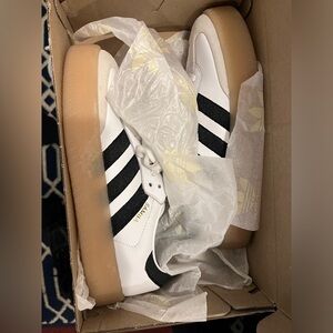 Women’s Sambae 'White Black Gum' – Size US 8 W